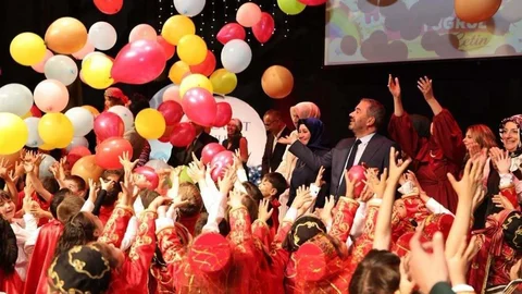 Pursaklar’da Minik Mezunlar Coşkuyla Eğlendi