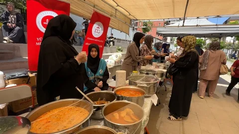 Yüksekova'da Hafız Öğrencilere Destek Kampanyası