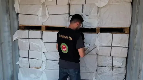 Mersin Limanı'nda Uyuşturucu Operasyonu