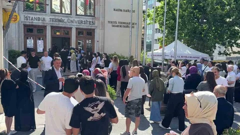 İstanbul Üniversitesi'nde YKS Heyecanı Başladı