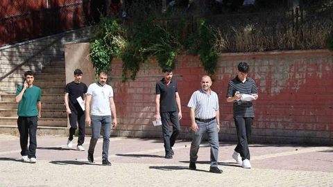 Elazığ'da YKS Heyecanı Başladı