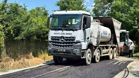 Düzce'de Sathi Kaplama Çalışmaları Devam Ediyor