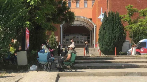 Isparta'da 21 Bin Öğrenci Sınavda Ter Döktü
