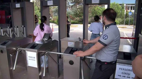 İstanbul'da YKS Adayları Panik Yaşadı
