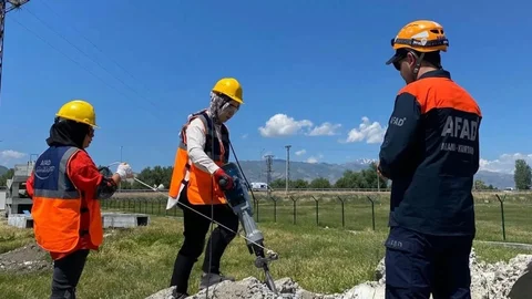 Erzincan'da Arama Kurtarma Eğitimi