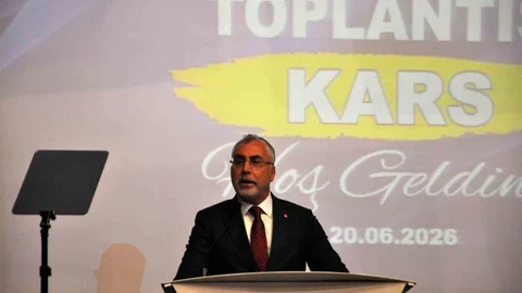 Kars'ta Bakan Işıkhan Açıklamalarda Bulundu