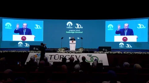 Cumhurbaşkanı Erdoğan'dan Gençlik Vurgusu