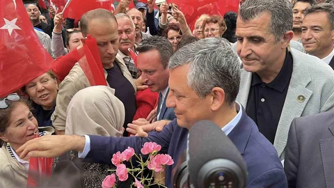Burdur'da CHP Grup Başkanı Özgür Özel
