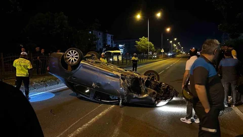 Bolu'da Takla Atan Araçtan Sağ Kurtuldular