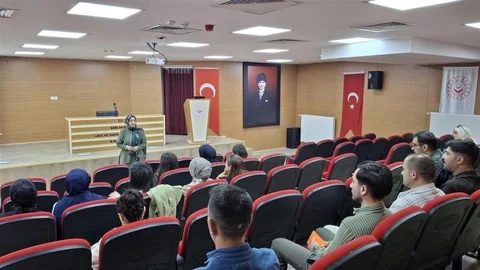 Kars'ta Teknoloji Bağımlılığı Eğitimi Verildi
