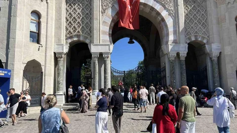 İstanbul'da YKS Heyecanı Sürüyor