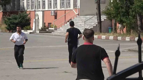 Yalova'da YKS Sınavı Başladı