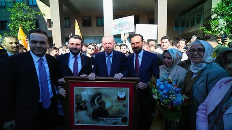 Cumhurbaşkanı Erdoğan'a Babalar Günü Sürprizi İstanbul'da