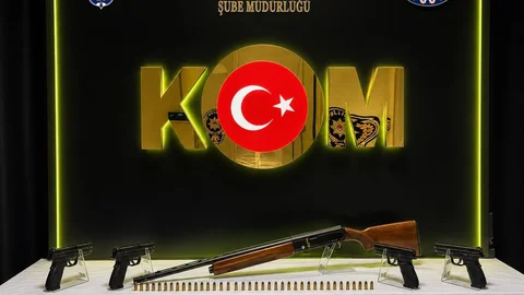 Denizli'de Silah Kaçakçılığı Operasyonu