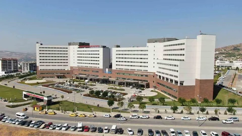 Elazığ'da 4 Yaşındaki Çocuk Düşerek Yaralandı