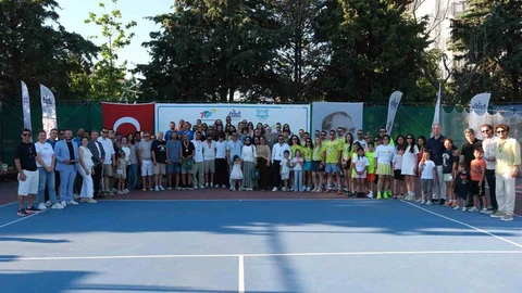 Geleneksel Tenis Turnuvası Ödül Töreni İstanbul'da Gerçekleşti