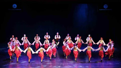 Altınköprü Halk Dansları Topluluğu Gösterisi
