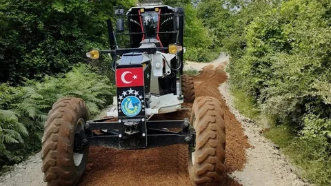 Sinop'ta Yol Çalışmaları Devam Ediyor