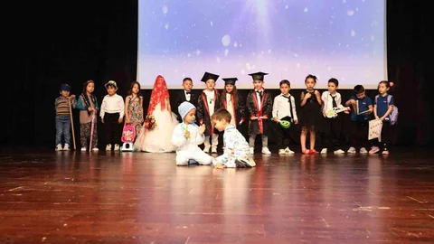 Denizli'de Mezuniyet Coşkusu
