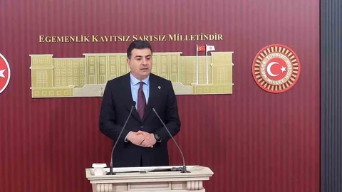 Özgür Özel Ekibi Meclis'te Toplantı Yapıyor