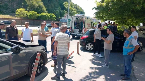 Zonguldak’ta Kontrolden Çıkan Araç Kaza Yaptı