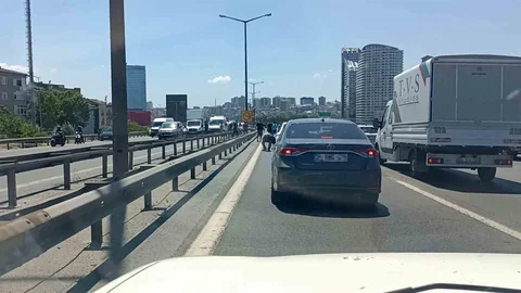 İstanbul'da Motokurye Para Saçtı