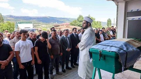 Bilecik'te Sevilen Muhtar Uğurlandı