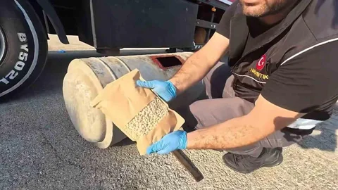 Uyuşturucu Operasyonlarında 1 Ton 707 Kilo Ele Geçirildi