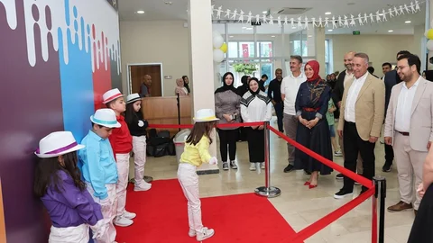 İstanbul'da Kaşif Çocuklar Mezuniyet Töreni