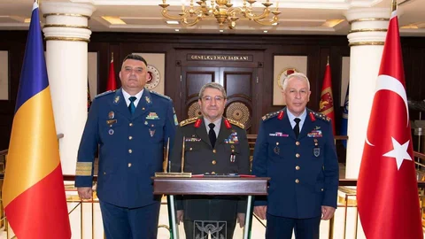 Orgeneral Bayraktaroğlu, Romanya Komutanı'nı Ağırladı