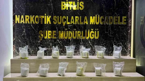 Bitlis'te 15 Kilo Esrar Ele Geçirildi