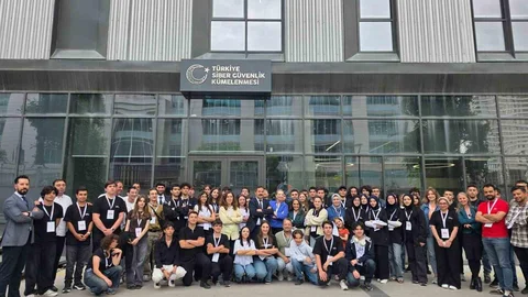 Düzce'den Gençler Ankara'da Teknolojiyi Öğrendi