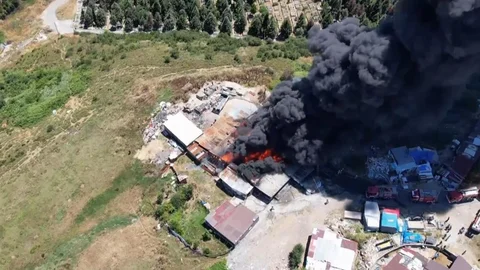 Sultangazi'de Yangın Tekrar Başladı