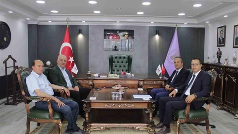 Erzincan'da Esnaf Temsilcileriyle Toplantı