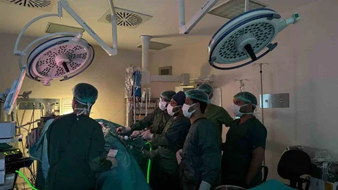 Bingöl'de Kapalı Yöntemle Ameliyat Başarısı