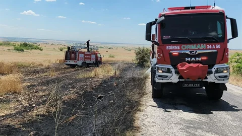 Edirne'de Tarla Yangını Meydana Geldi