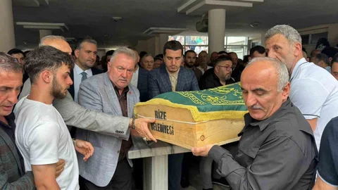 Rize'de İlçe Başkanı Uğurlandı