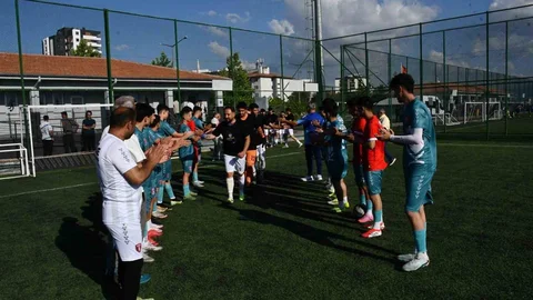 Kalespor'dan Şampiyon Takıma Destek