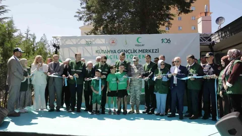 Kütahya'da Yeşilay Merkezi Açıldı