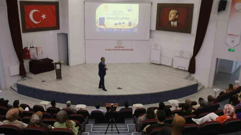 Kütahya'da Rehber Öğretmenler Toplantısı Yapıldı