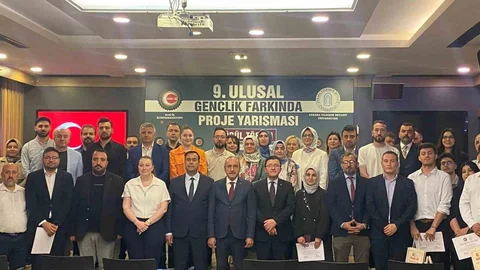 Gençlerin Desteklenmesi Gerekiyor