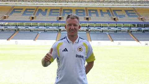 Dirk Kuyt Fenerbahçe'de Yardımcı Antrenör Oldu