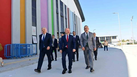 Aydın'da Gençlik ve Spor Kompleksi İncelemesi