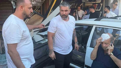 İstanbul'da Kontrolden Çıkan Araç Kazası