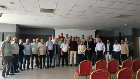 Erzincan'da Muhtarlara Aşı Bilgilendirmesi