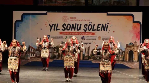 Bilecik'te Eğitim Başarı Ödülleri Töreni