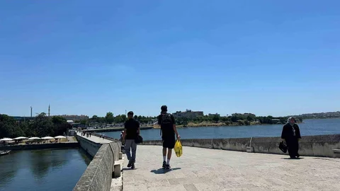 Küçükçekmece'deki Tarihi Köprü Atıl Kaldı