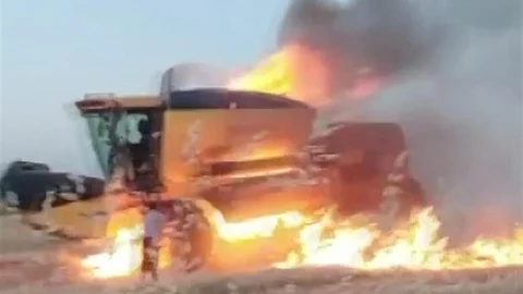 Adıyaman'da Biçerdöver Yangını