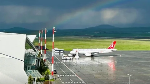 Kars Harakani Havalimanı'nda Yoğun Yolcu Trafiği