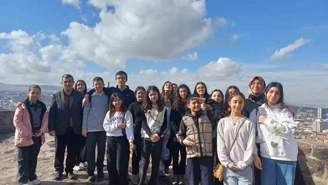 Ankara'da Öğrenci Eserleri Yayınlandı